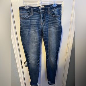 Buckle denim payton skinny jeans. Size 27x29